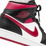 Air-Jordan-1-Mid-Bred-Toe-Streetwear-Fashion