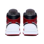 Air-Jordan-1-Mid-Chicago-2020-Streetwear-Fashion