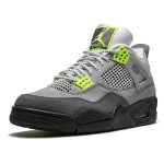 Air-Jordan-4-Retro-SE-Neon-95-Streetwear-Fashion