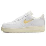 Nike-Air-Force-1-07-LX-Pale-Vanilla-Streetwear-Fashion-2